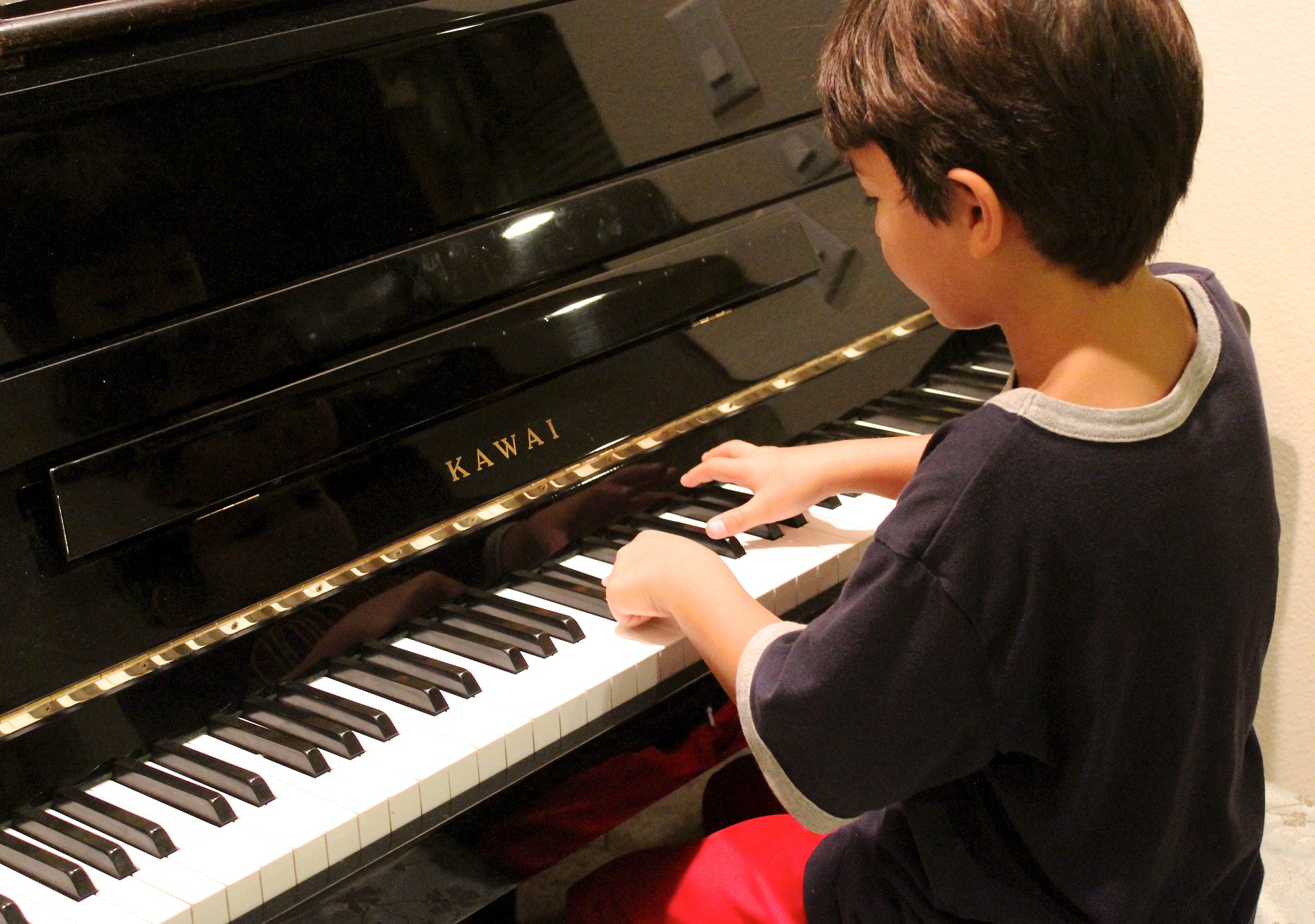 When should a child learn piano